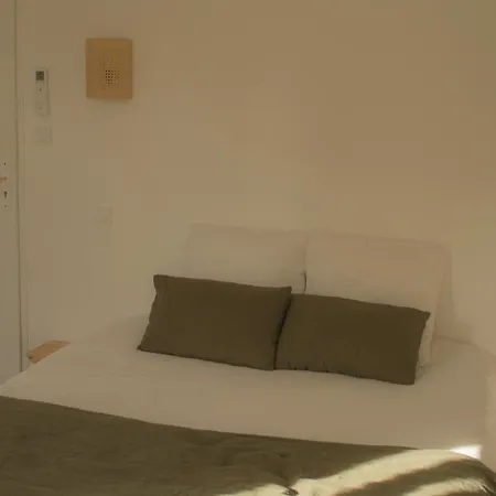 La Centenaire - Maison D'hote Bed and breakfast